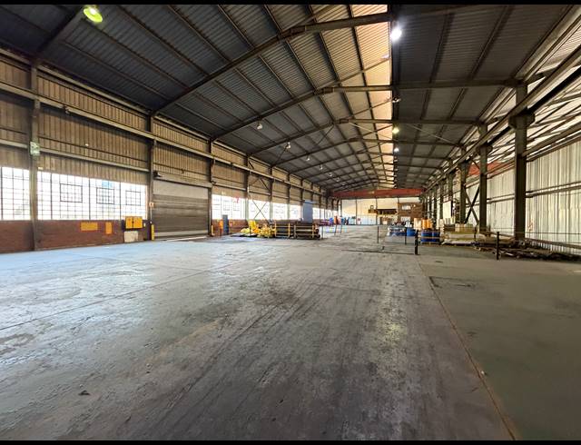 2,000M² FACTORY TO LET IN ROODEKOP